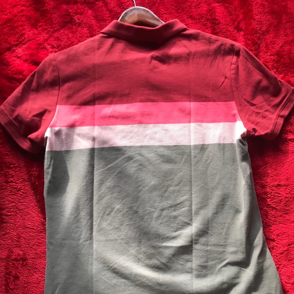 Calvin Klein 👕 - Picture 2 of 2